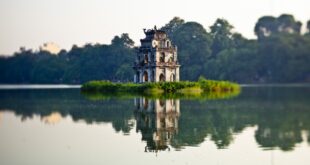 Táp Rùa hồ Hoàn Kiếm - Du lịch Hà Nội